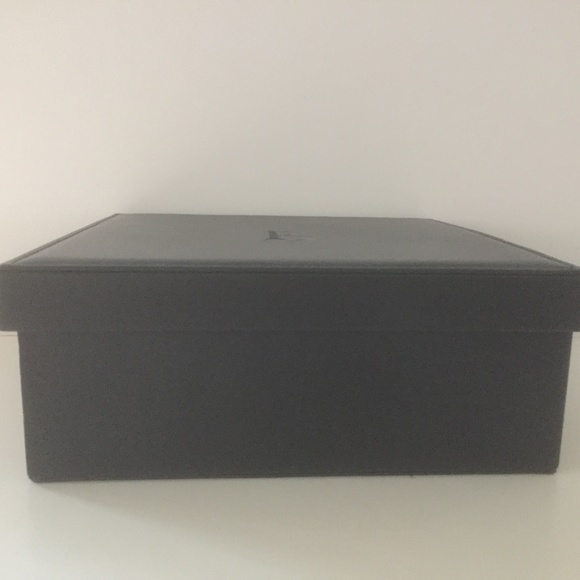 Boucheron Large Blue Box for Jewelry or Other Collectibles/NEW/NEVER USED!/RARE! - Picture 8 of 9